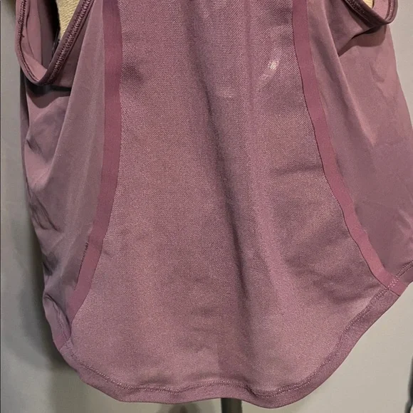 Nike Women's Plum Tank Top - Picture 7 of 10